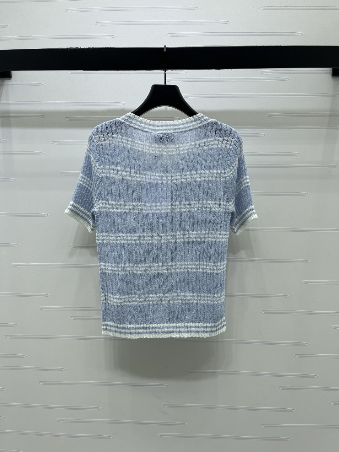 Women's short sleeves